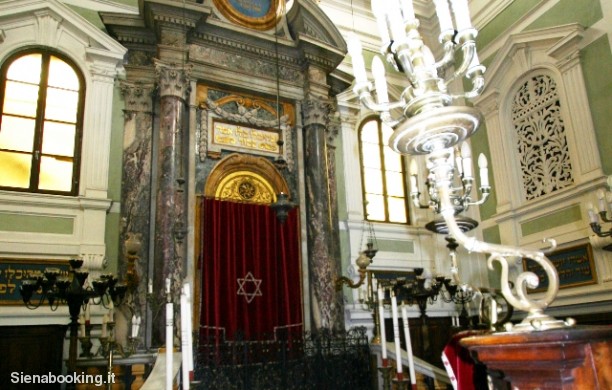 Sinagoga di Siena interno
