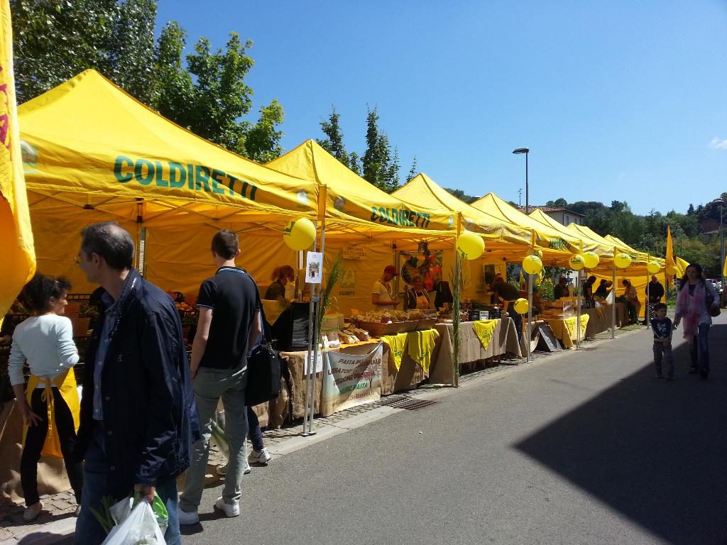 Il mercato di Campagna Amica a Siena, in via Paolo Frajese (ogni sabato mattina) 